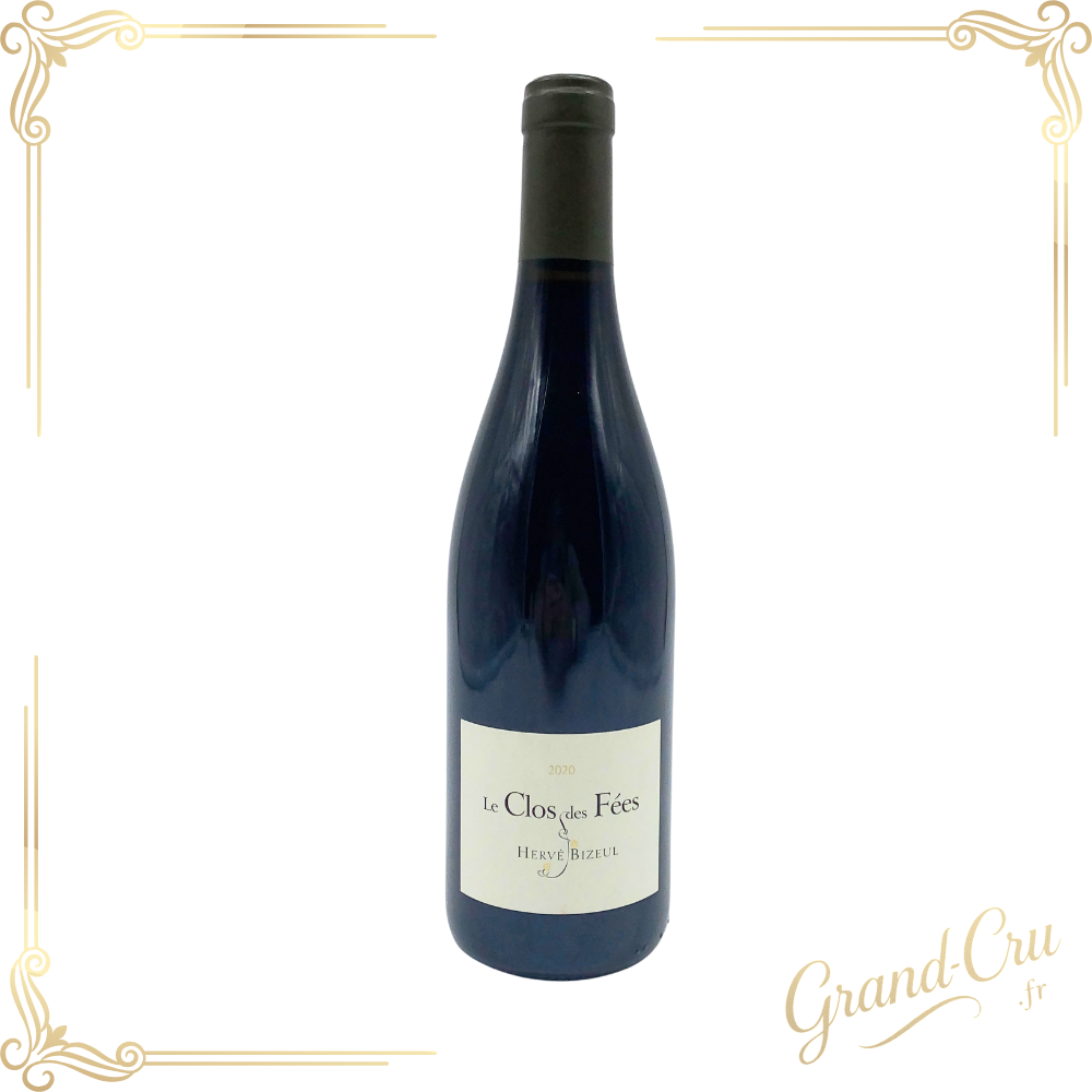 Bouteille de Clos des Fées 2020, produit par Hervé Bizeul vin rouge du Roussillon, puissant et élégant, photographiée pour une fiche produit pour www.grand-cru.fr